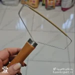 خرید پرزگیر لباس فلزی دسته چوبی مخصوص موی حیوانات خانگی - پت شاپ حامی پت